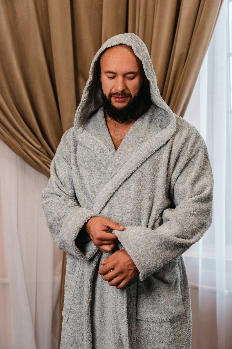 снимок Халат махровый с капюшоном, серый от магазина BIO-TEXTILES ОПТ