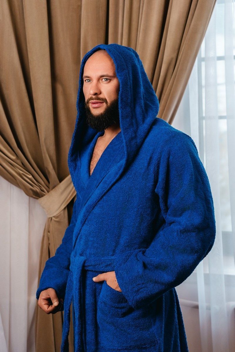 снимок Халат махровый с капюшоном, васильковый с вышивкой от магазина BIO-TEXTILES ОПТ