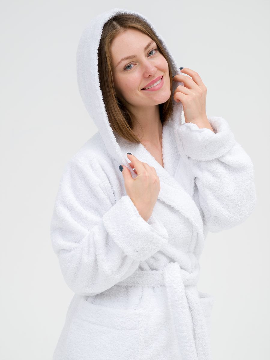 снимок Халат махровый женский с капюшоном белый от магазина BIO-TEXTILES ОПТ