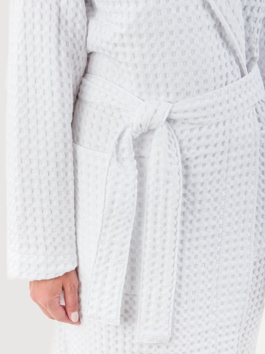 снимок Халат женский вафельный PandaHug Оrnella белый шаль  от магазина BIO-TEXTILES ОПТ